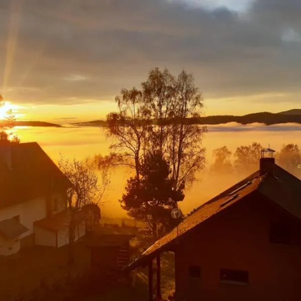 Chata OSTRUZINA 9, khách sạn ở Lipno nad Vltavou