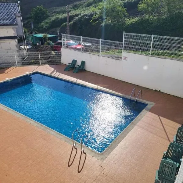 Piso céntrico en Viveiro con aparcamiento, hotel v destinácii Viveiro