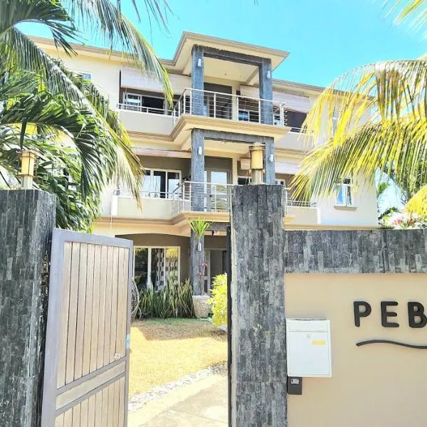 Number 1, Ground Floor (Garden View) Pebble Bay Appartments, hotel v destinaci Pereybere