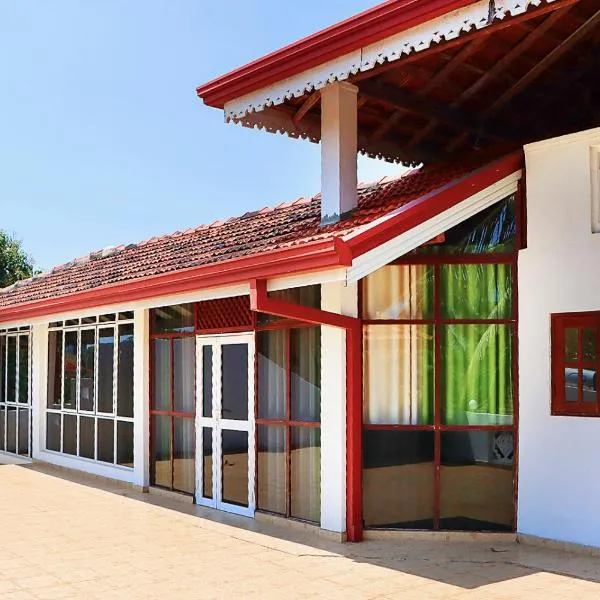 Villa Sisara, hotel v Negombu