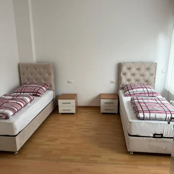 Pension -Panorama, hotel v destinaci Gundelsheim