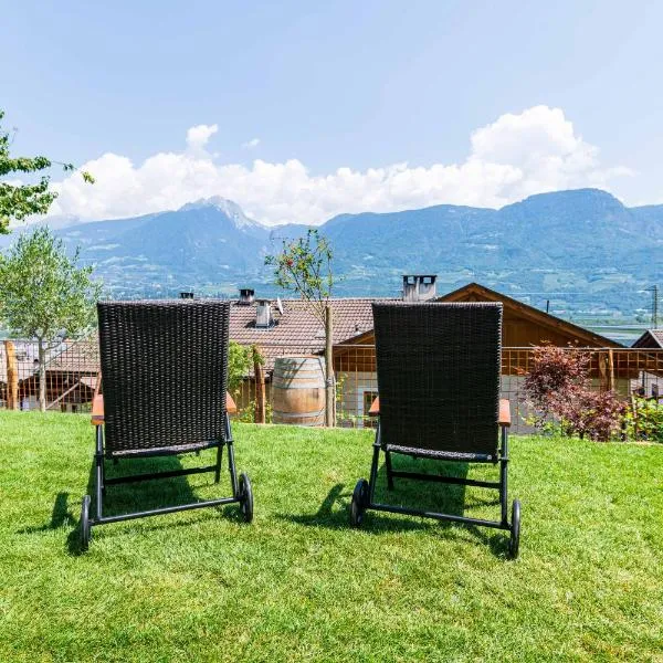 Haus Nummer 9, hotel v destinaci Marlengo