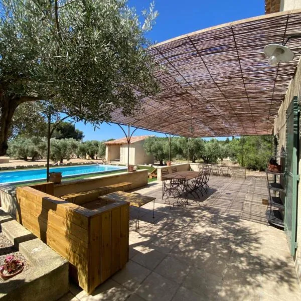 Le petit cabanon en Provence, hotell i Maussane-les-Alpilles
