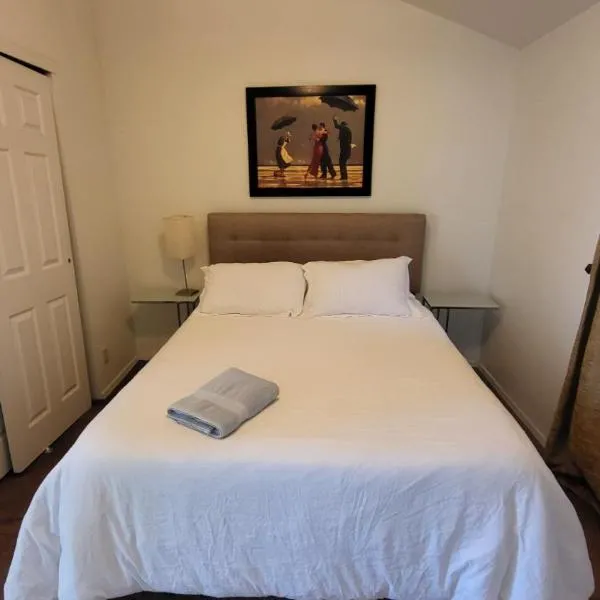 Phoenix में, होटल Unit 5 - Stay at Roosevelt Row Modern 2BR 2BA Condo
