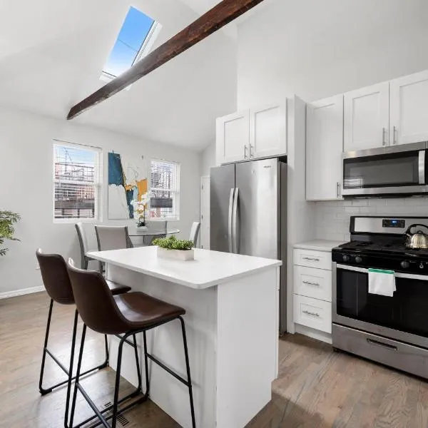Chicago Treasure 4 Bed Getaway, hotel em Chicago