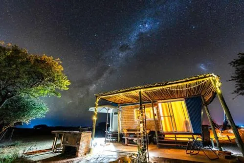 BellaTiny, Tiny House & Gypsy Wagon, ξενοδοχείο σε Ondekaremba