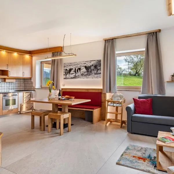 Ferienwohnung Schlern Bio Schrofhof, hotel v destinaci Longostagno