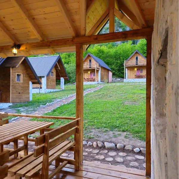 Wooden houses Bojovic, hotel a Gusinje
