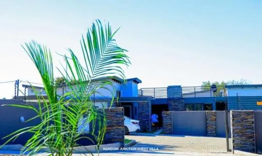 Nandoni Junction GuestVilla, Nandoni Thohoyandou, hotel v destinaci Vendaland