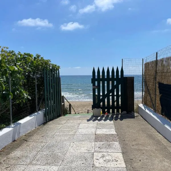 Sperlonga Apartments - Discesa privata al mare!, готель у місті Сперлонга