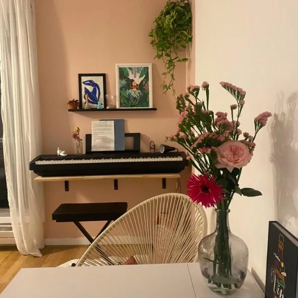 Studio neuf cozy avec balcon, 11e arr Voltaire, proche Bastille