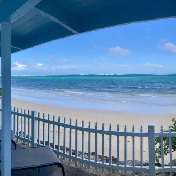 Moeʻuhane Kai Beach Front Home, hotel v destinaci Hauula
