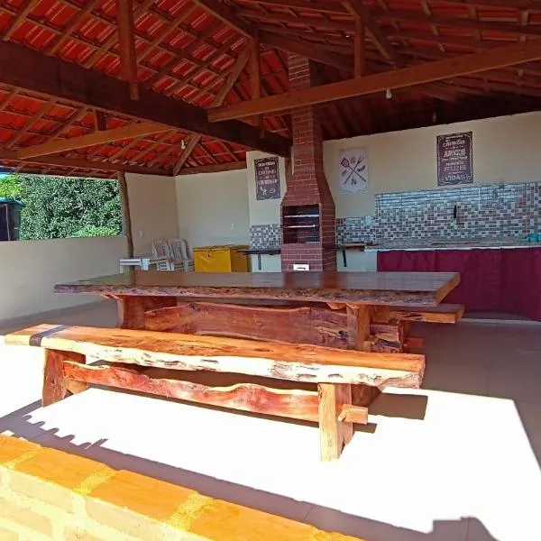 Casa grande, bem espaçosa, em Itambe do Mato Dentro, Cabeça de Boi, hotell sihtkohas Itambé do Mato Dentro