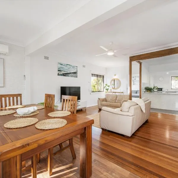 Dusties 5 Pacific Street South West Rocks - Full Linen Provided, hotel in South West Rocks