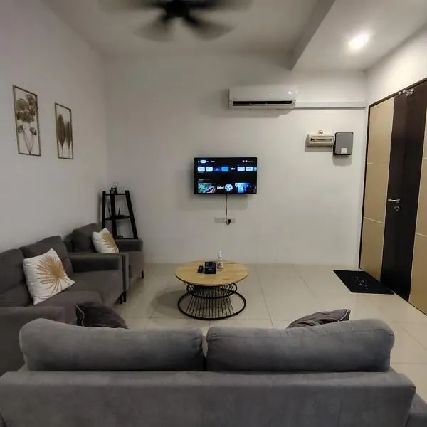 JNJ Miri Homestay - Miri Serene Shangrila, Luak with 4-bedroom, hotel in Miri