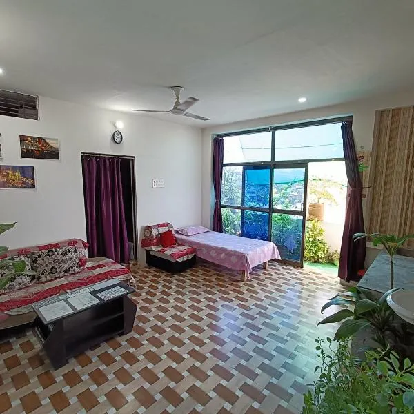 Green stay homestay, hotel en Rāmnagar