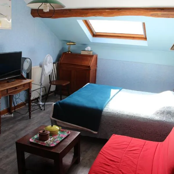 Chambre atypique chez l'habitant, hotel em Saint-Hilaire-la-Plaine