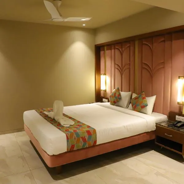Le Vivanta, hotel em Virār