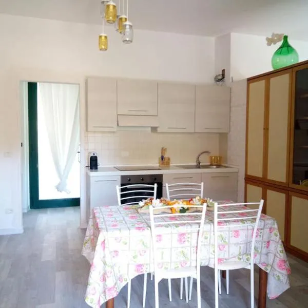 Casa Tiare' 74a - Al centro posizione tranquilla vicino mare – hotel w mieście Silvi Marina