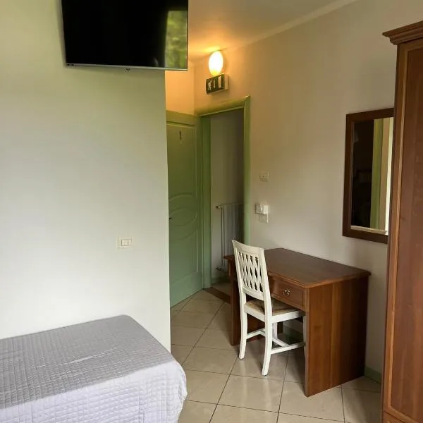 Affittacamere in Franciacorta La Pulcinella, hotel v destinaci Monticelli Brusati