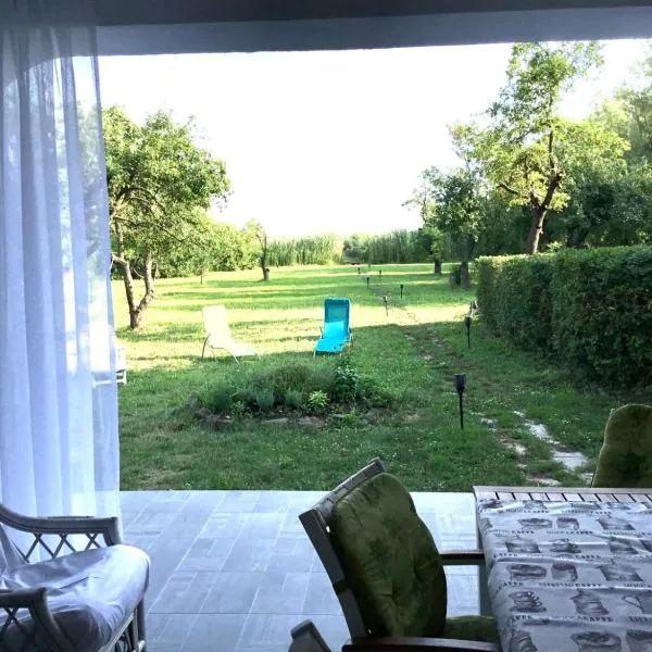 Vörösparti üdülőház, hotel Paloznakon