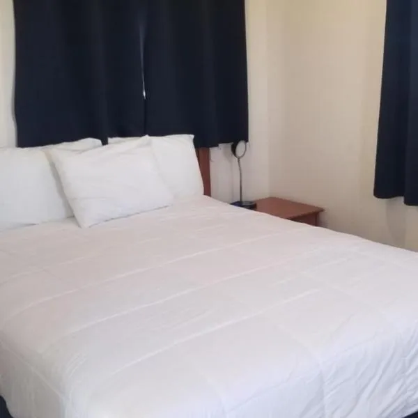 075A Affordable Getaway near South Rim Sleeps 2, hotel u gradu Vaje