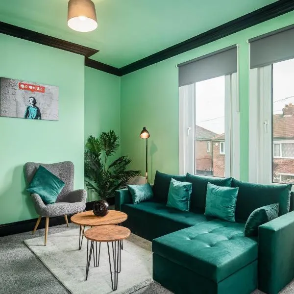 Social Media Adventure - 3 Bedroom - City Centre - Doncaster, hotel sa Balby