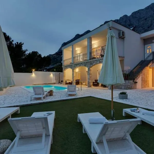 Villa mia Mirela, hotel em Makarska