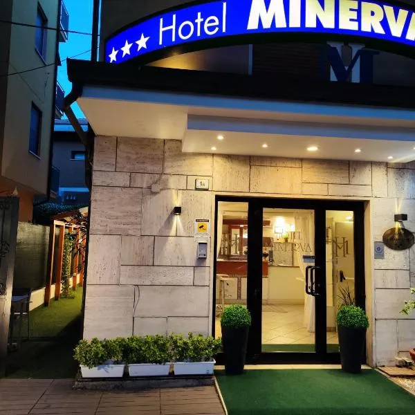 Hotel Minerva, отель в Равенне