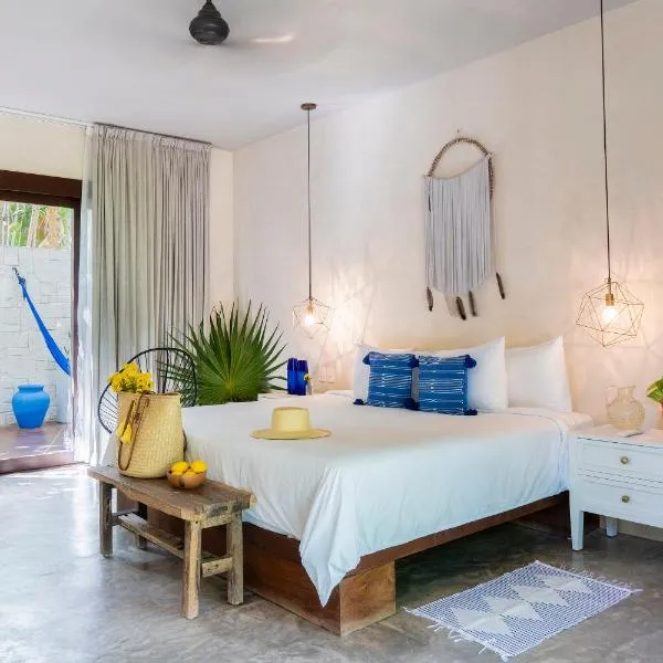 Lula Seaside Boutique Hotel، فندق في تولوم