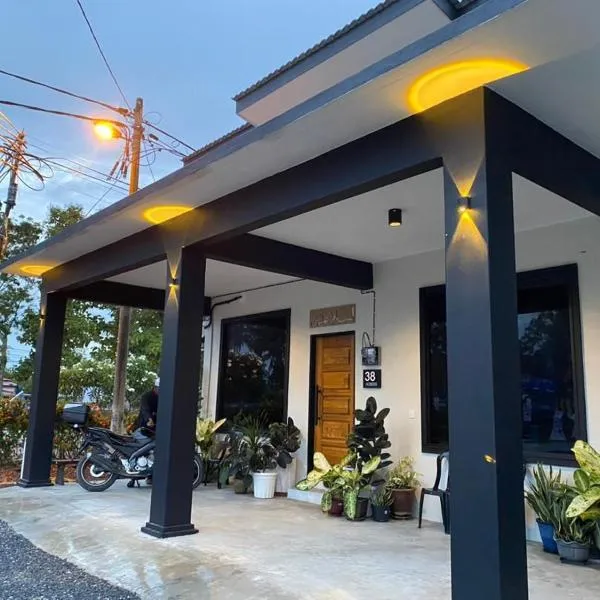 Adeeb Homestay, hotel v destinaci Arau