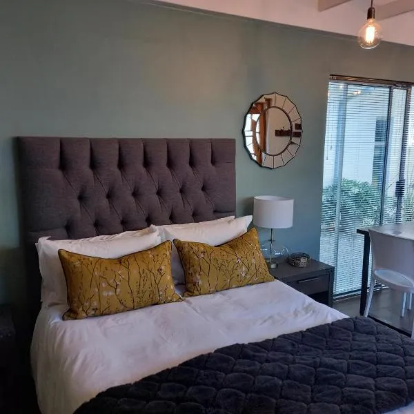 Fevertree cottage, hotel in Bloemfontein