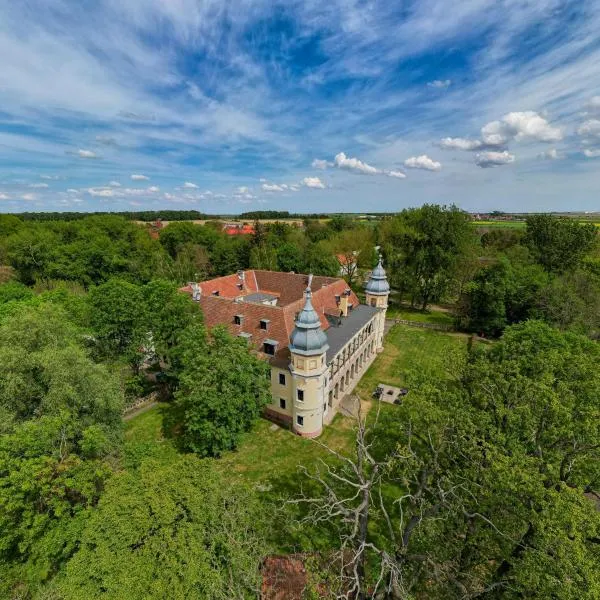 Pałac Krobielowice, hotell i Kąty Wrocławskie