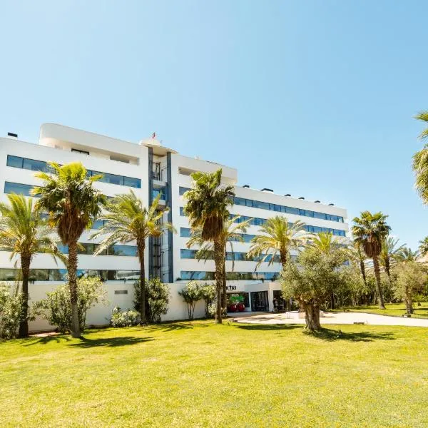 Pacha Hotel, hotel v Ibiza Town