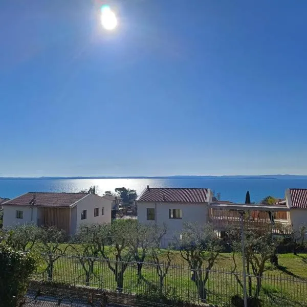 Villa Doris – hotel w mieście Lazise