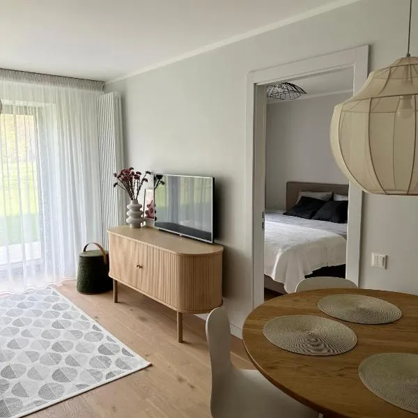 AC seaside apartments Albatross, hotel v destinaci Ķesterciems