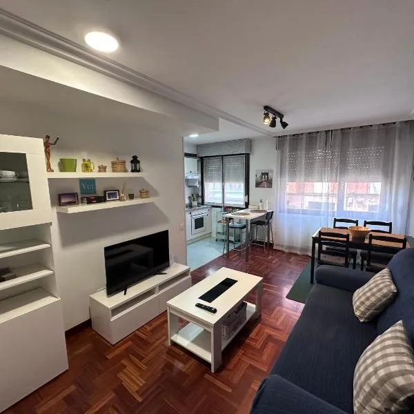 Apartamento centro y playa de Gijon, ξενοδοχείο στο Χιχόν