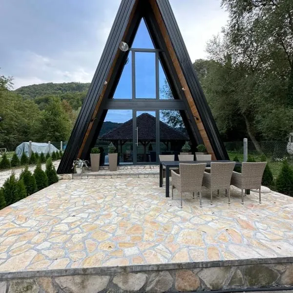 Vikendica Peric Zelinje, hôtel à Drinjača