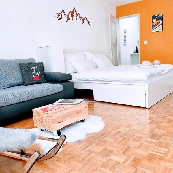 Holiday Escape Studio - Stylish & Central - steps to Matterhorn gondola، فندق في زيرمات