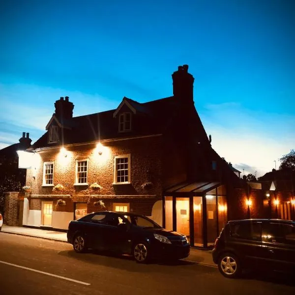 The Red Lion, hotel v destinaci Holbeach