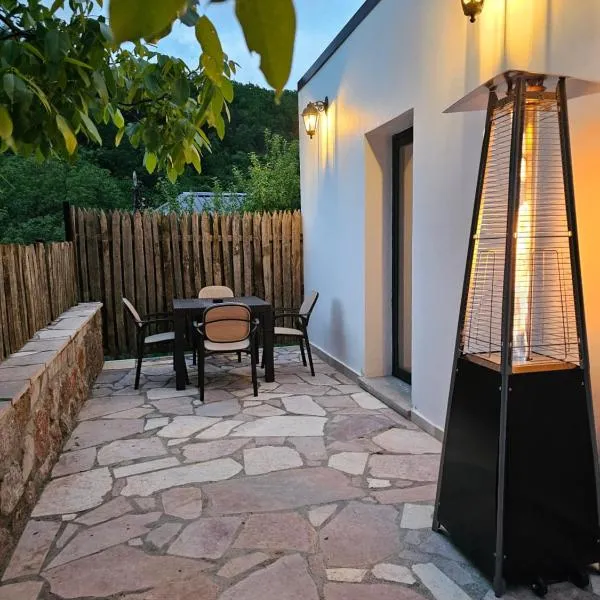 Vacation Home Domgjon, hotel v destinaci Rrëshen