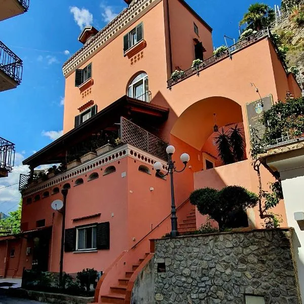 La Maison Rose, hotell i Maiori