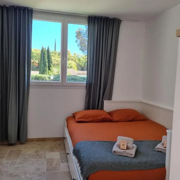 Chez Nous - Studio, хотел в La Môle