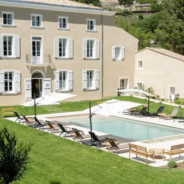Château de l'insolas – hotel w mieście Villeneuve-lès-Avignon