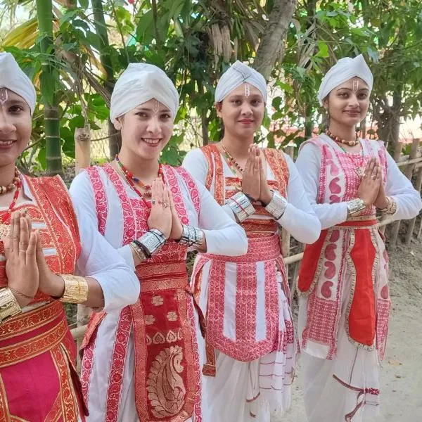 Jyoti Family Lodge & bamboo garden, hotel in Majuli