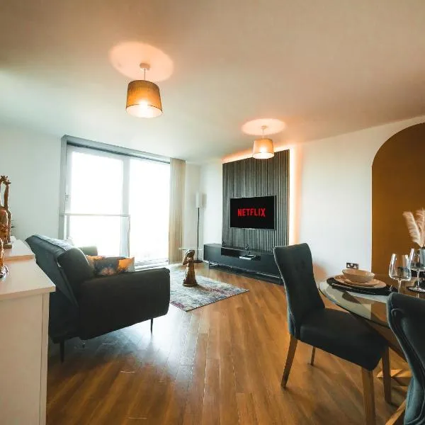 The Safari Suite Luxury Apartment Milton Keynes, hotel in Milton Keynes