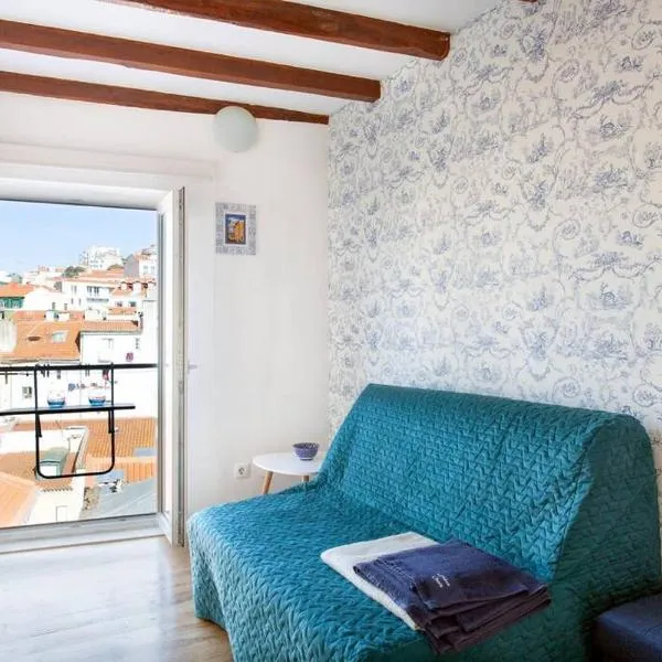 Mouraria I, Eco-duplex, French Balcony & Smart Check-in