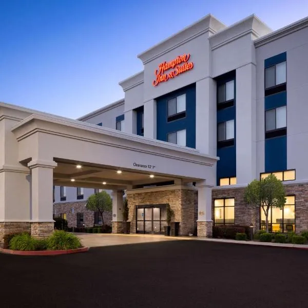 Hampton Inn & Suites Manteca, hotel in Lathrop