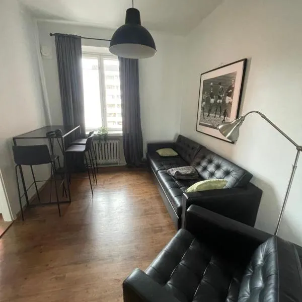 Cozy apartment in Sörnäinen, Hotel in Helsinki
