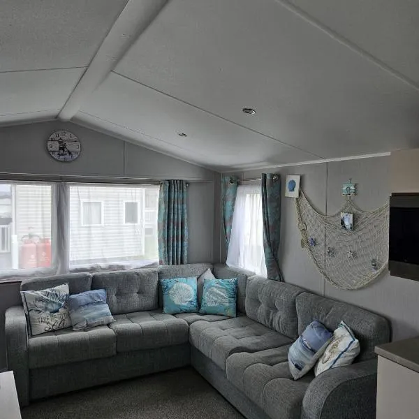 Haven Kent Coast Allhallows sleeps 8、Allhallowsのホテル